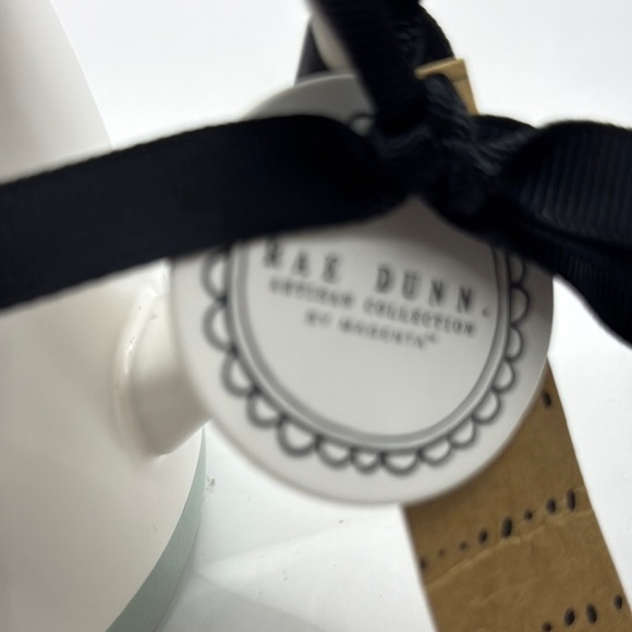 Mama Bird Ceramic Mug - White and Green - Picture 3 of 4